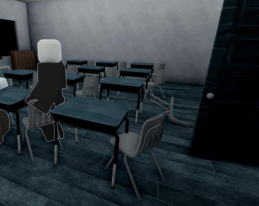 Lucas Martin dans sa salle de classe, lors d’un flashback